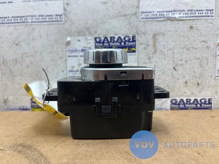 Commande ordinateur de bord Mercedes CLA