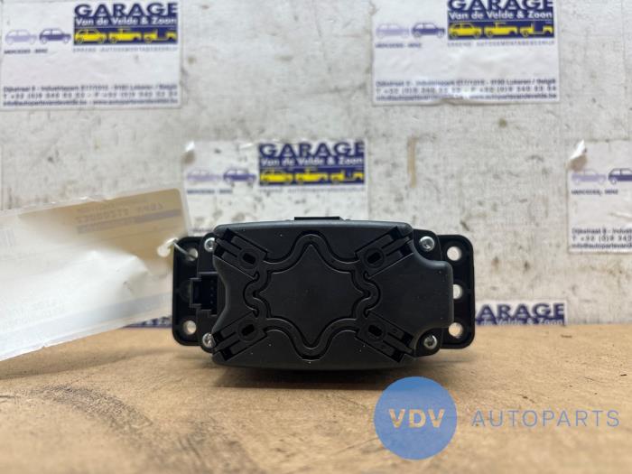 Commande ordinateur de bord Mercedes CLA