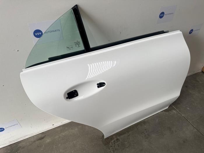 Portière 4portes arrière droite Mercedes CLA