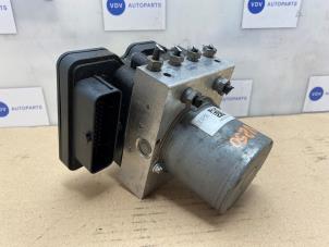 Gebruikte ABS Pomp Mercedes Sprinter 5t (907.6) 319 CDI 3.0 V6 24V RWD Prijs € 332,75 Inclusief btw aangeboden door Autoparts Van De Velde