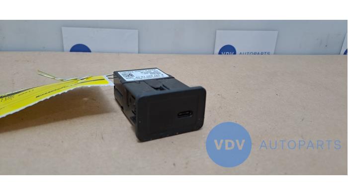 Multimedia aansluiting Mercedes Sprinter