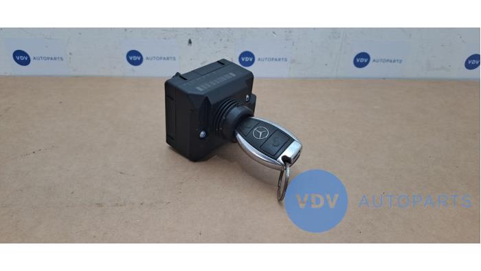 Ignition lock + computer Mercedes C-Klasse