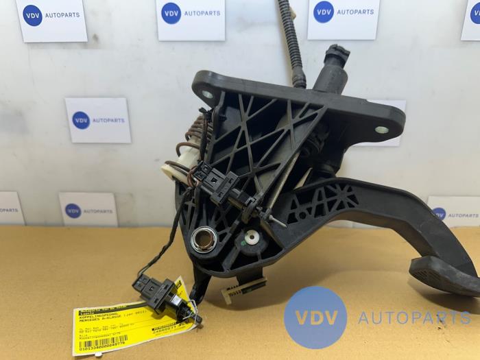 Pédale embrayage Mercedes A-Klasse