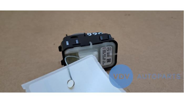 Przelacznik pokrywy bagaznika Mercedes S-Klasse