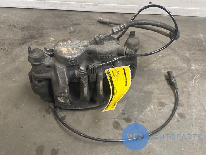 Zacisk hamulcowy prawy przód Mercedes Vito