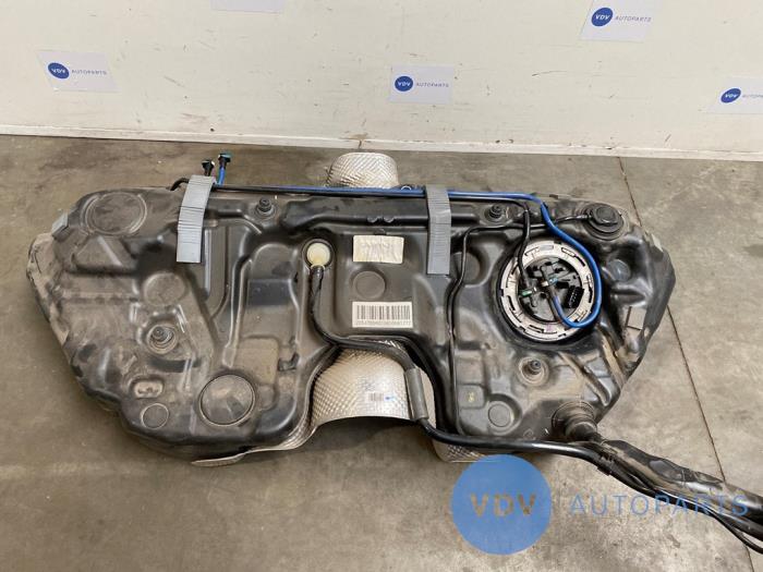 Réservoir de carburant Mercedes C-Klasse