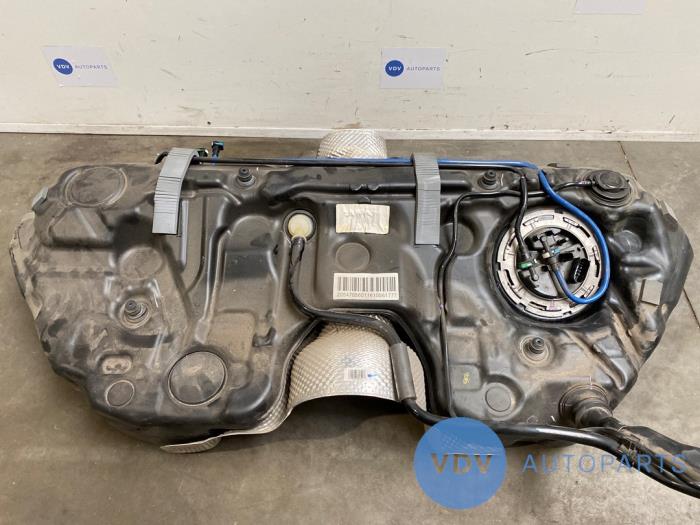 Réservoir de carburant Mercedes C-Klasse