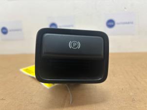 Gebruikte Handrem Mechaniek Mercedes A (W176) 1.6 A-180 16V Prijs € 12,10 Inclusief btw aangeboden door Autoparts Van De Velde