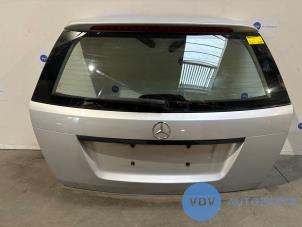 Gebruikte Kofferdeksel Mercedes C Estate (S204) 2.2 C-200 CDI 16V . Prijs € 302,50 Inclusief btw aangeboden door Autoparts Van De Velde