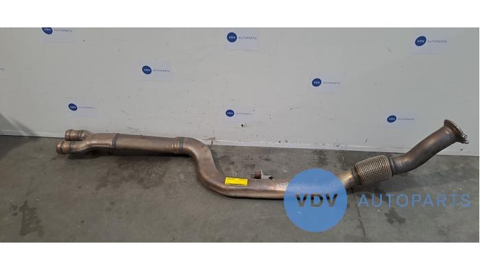 Exhaust middle silencer