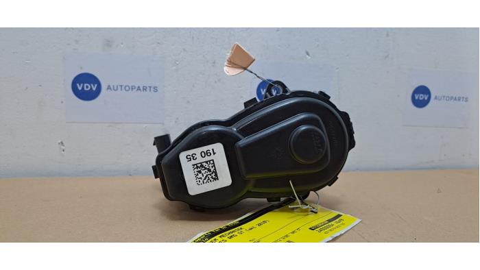 Mechanizm hamulca recznego Mercedes AMG GT