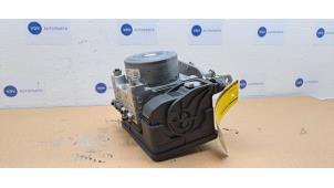 Gebruikte Computer ABS Mercedes C Estate (S205) C-200 BlueTEC, C-200 d 1.6 16V Prijs € 296,45 Inclusief btw aangeboden door Autoparts Van De Velde