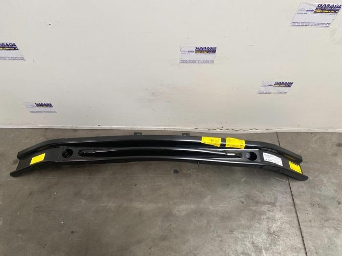 Chassis bar, front Mercedes Vito