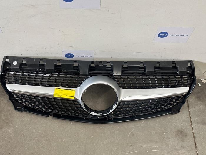 Grille Mercedes CLA