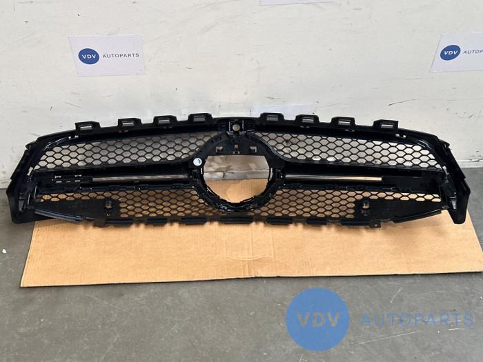 Grille Mercedes CLA