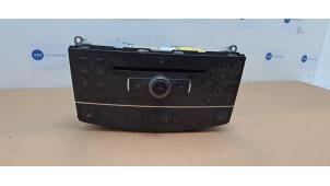 Gebruikte Radio Mercedes C Estate (S204) 2.2 C-200 CDI 16V . Prijs € 151,25 Inclusief btw aangeboden door Autoparts Van De Velde