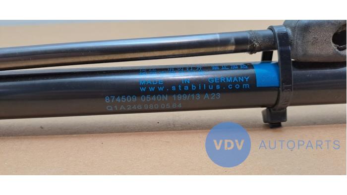 Zestaw amortyzatorów gazowych pokrywy bagaznika Mercedes B-Klasse