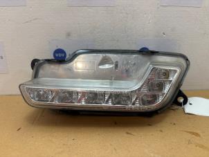 Gebruikte Dagrijverlichting rechts Mercedes E (W212) E-200 CGI 16V BlueEfficiency Prijs € 90,75 Inclusief btw aangeboden door Autoparts Van De Velde