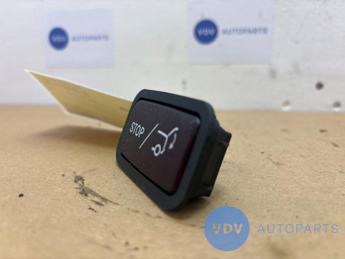 Przelacznik pokrywy bagaznika Mercedes CLS-Klasse