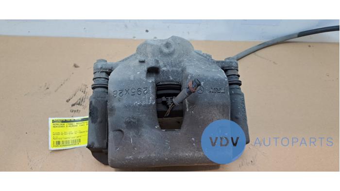 Etrier de frein (pince) avant droit Mercedes E-Klasse