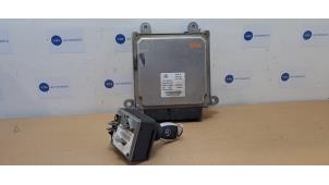 Gebruikte Contactslot + computer Mercedes E (W212) E-220 CDI 16V BlueEfficiency,BlueTEC Prijs € 181,50 Inclusief btw aangeboden door Autoparts Van De Velde