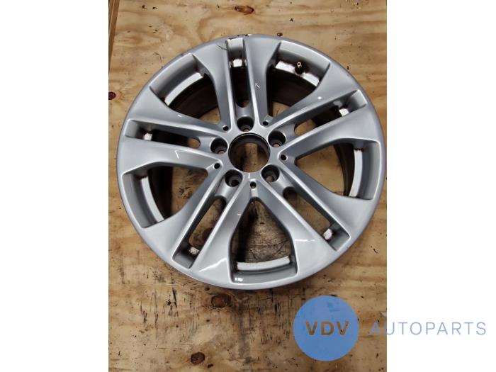 Llanta Mercedes C-Klasse