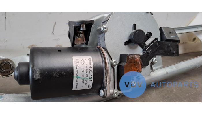 Wiper motor + mechanism Mercedes ML-Klasse