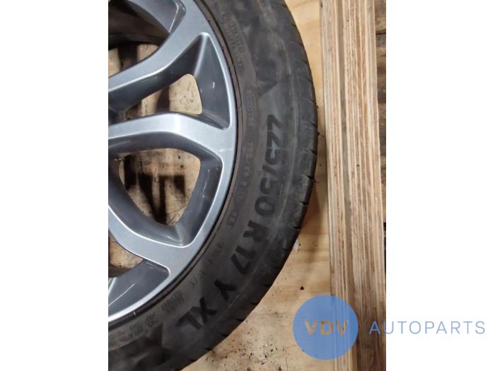 Zestaw obreczy i opon zimowych Mercedes C-Klasse