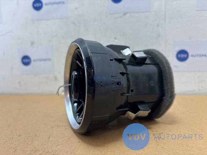 Dashboard vent Mercedes Vito