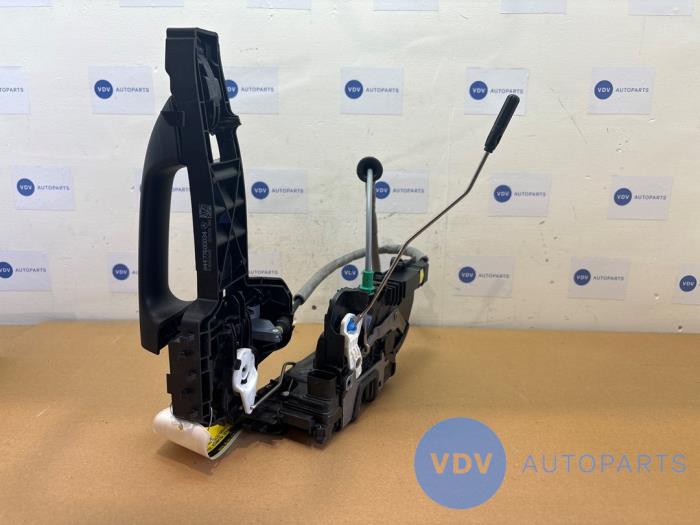 Mechanizm blokady drzwi lewych wersja 2-drzwiowa Mercedes Vito