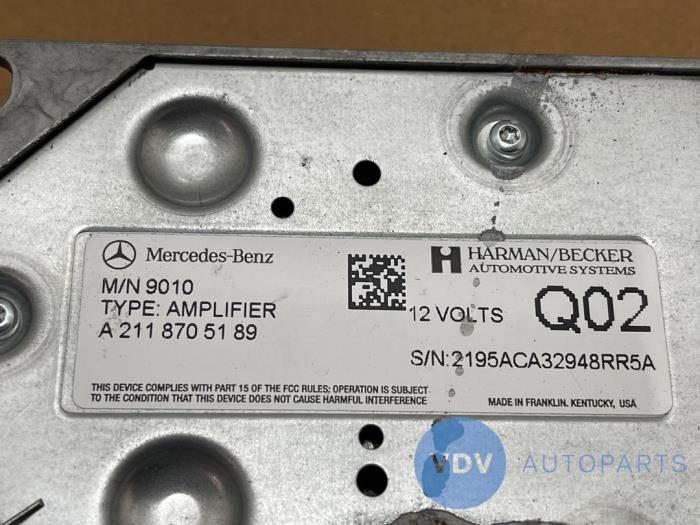 Radio versterker Mercedes E-Klasse