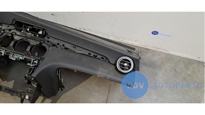 Panel Mercedes GLC-Klasse