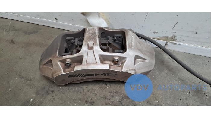 Etrier de frein (pince) avant droit Mercedes GLB-Klasse