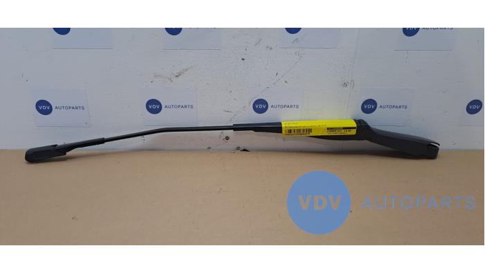 Scheibenwischerarm vorne Mercedes CLA