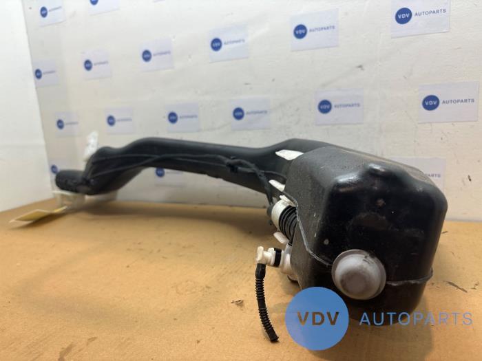 Front windscreen washer reservoir Mercedes GLE