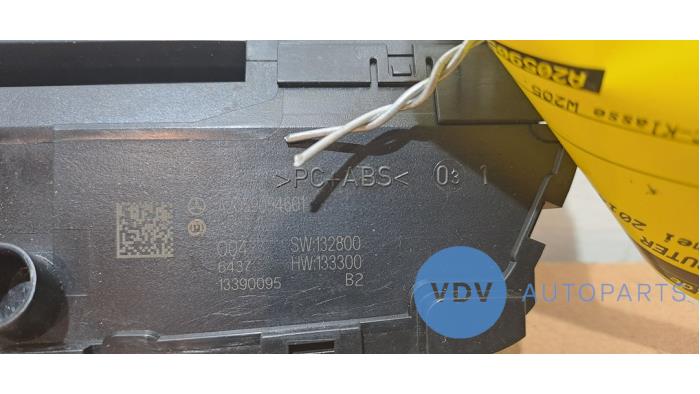 Commande ordinateur de bord Mercedes C-Klasse