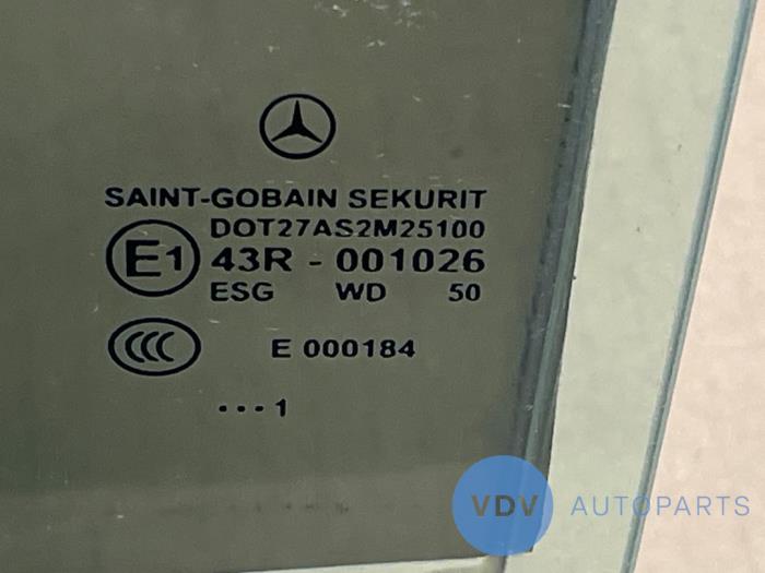 Vitre portière 4portes arrière gauche Mercedes CLS-Klasse