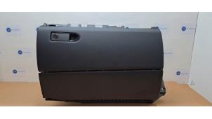 Gebruikte Dashboardkastje Mercedes CLS (C218) 250 CDI BlueEfficiency,BlueTEC, 250 d Prijs € 108,90 Inclusief btw aangeboden door Autoparts Van De Velde