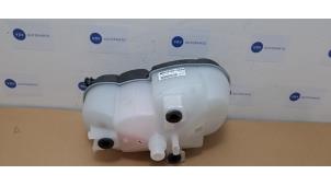 Gebruikte Expansievat Mercedes AMG GT (C190) 4.0 V8 Biturbo Prijs € 54,45 Inclusief btw aangeboden door Autoparts Van De Velde