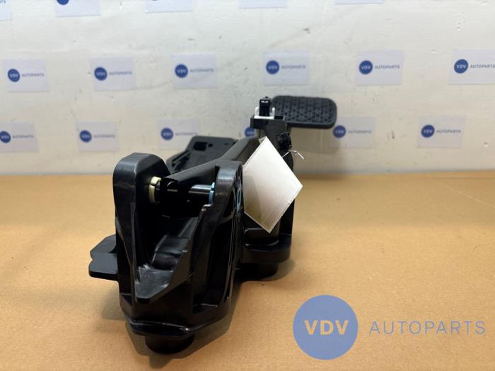 Brake pedal Mercedes CLA