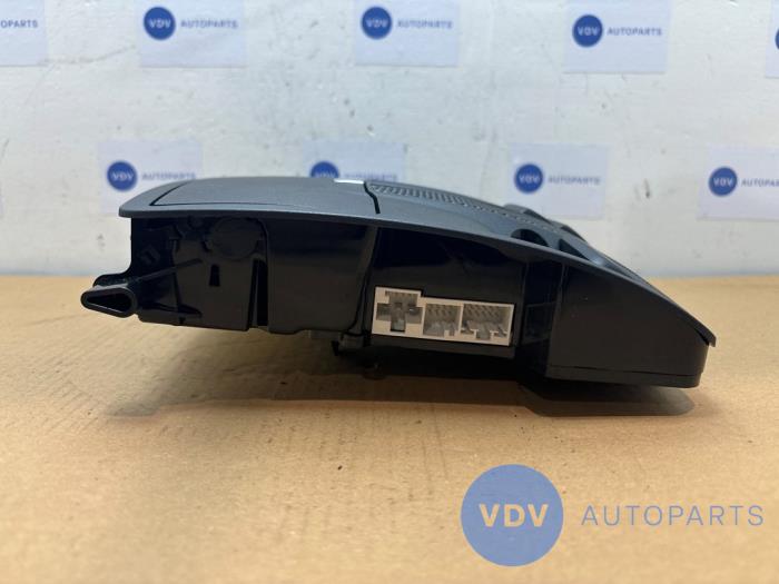 Oswietlenie wewnetrzne przód Mercedes A-Klasse