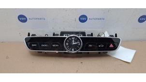 Gebruikte Bediening boordcomputer Mercedes E (W213) E-220d 2.0 Turbo 16V Prijs € 60,50 Inclusief btw aangeboden door Autoparts Van De Velde