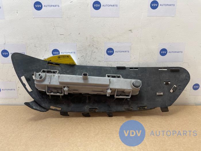 Swiatlo do jazdy dziennej prawe Mercedes E-Klasse