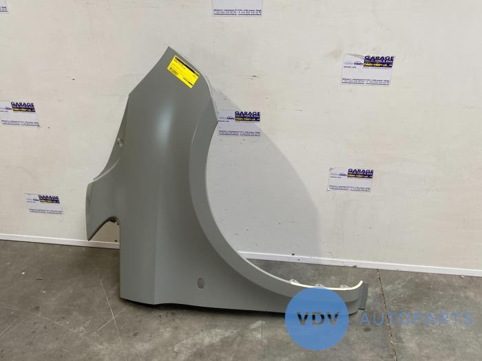 Front wing, right Mercedes Vito