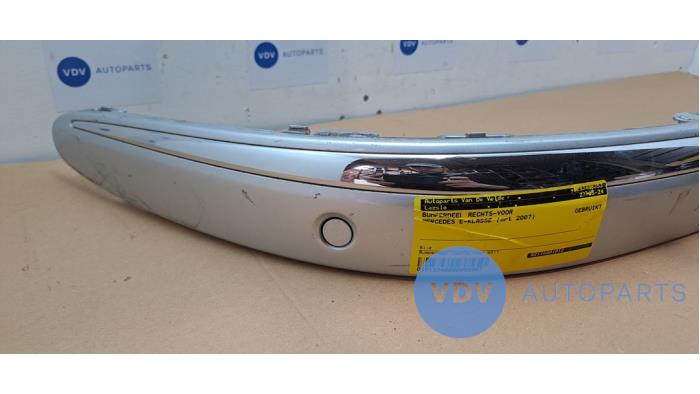 Stoßstangenteil rechts vorne Mercedes E-Klasse