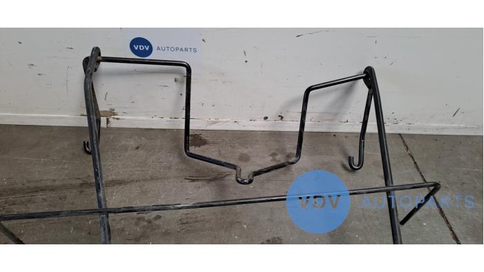 Aufhängemechanik Reserverad Mercedes Citan