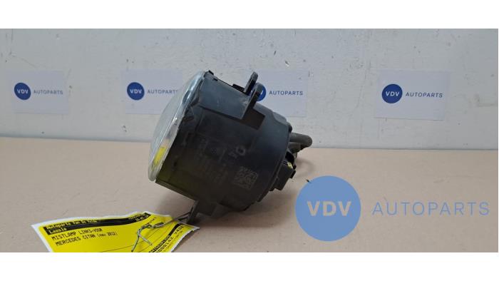 Swiatlo przeciwmgielne lewy przód Mercedes Citan