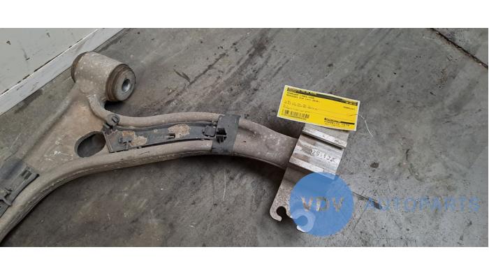 Querlenker links vorne Mercedes CLA