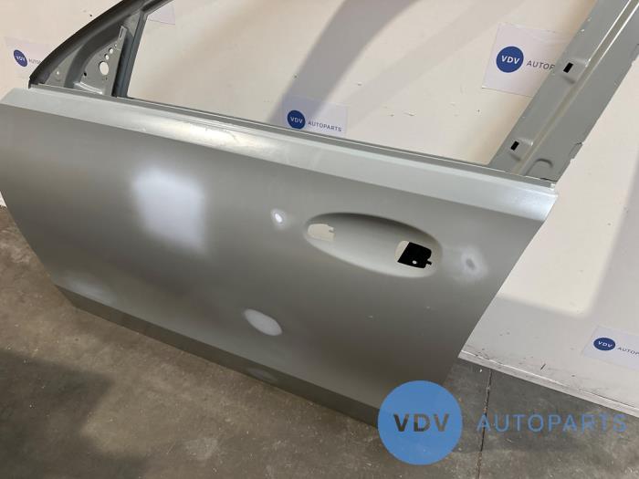 Door 4-door, front left Mercedes C-Klasse