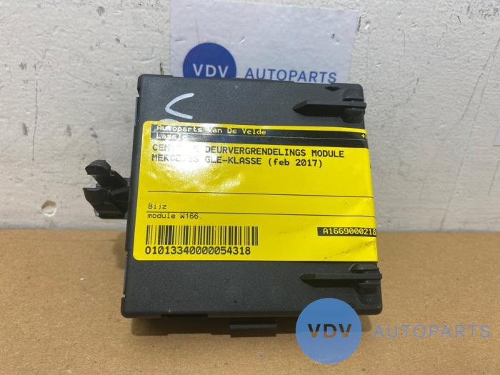 Modul centralnego zamka Mercedes GLE